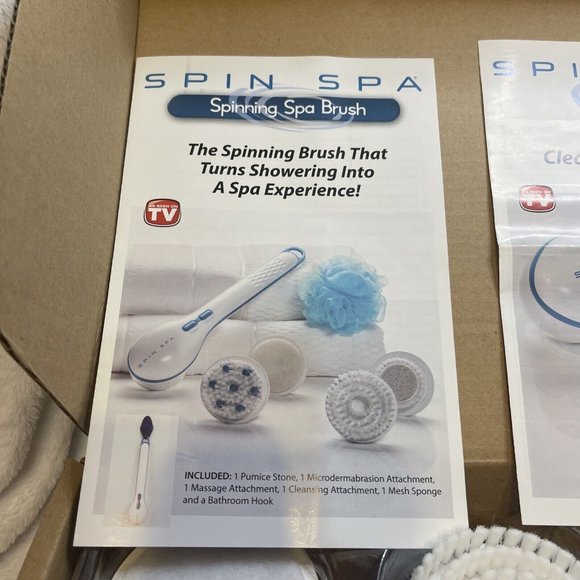 Idea Village SPIN SPA Spinning Spa Brush Pampering Cleanse Blue‎  NEW - Picture 2 of 12